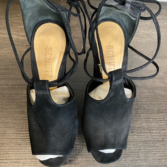 SHULTZ black suede heels size 6 - Picture 4 of 4